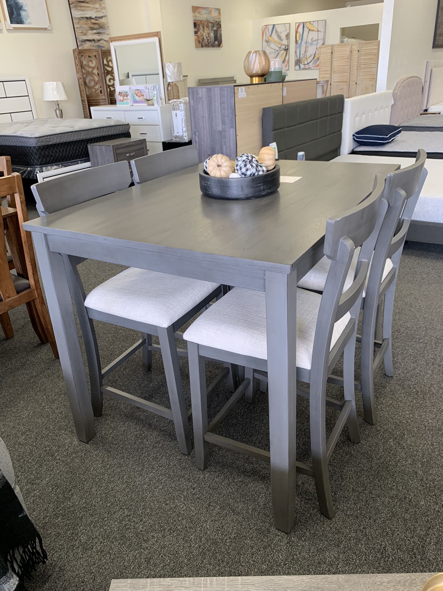 Grey Counter Height Dining Table With 4 Wooden Stools 