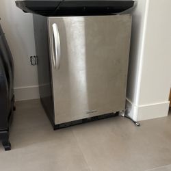 Kitchen Aide Refrigerator Stainless 