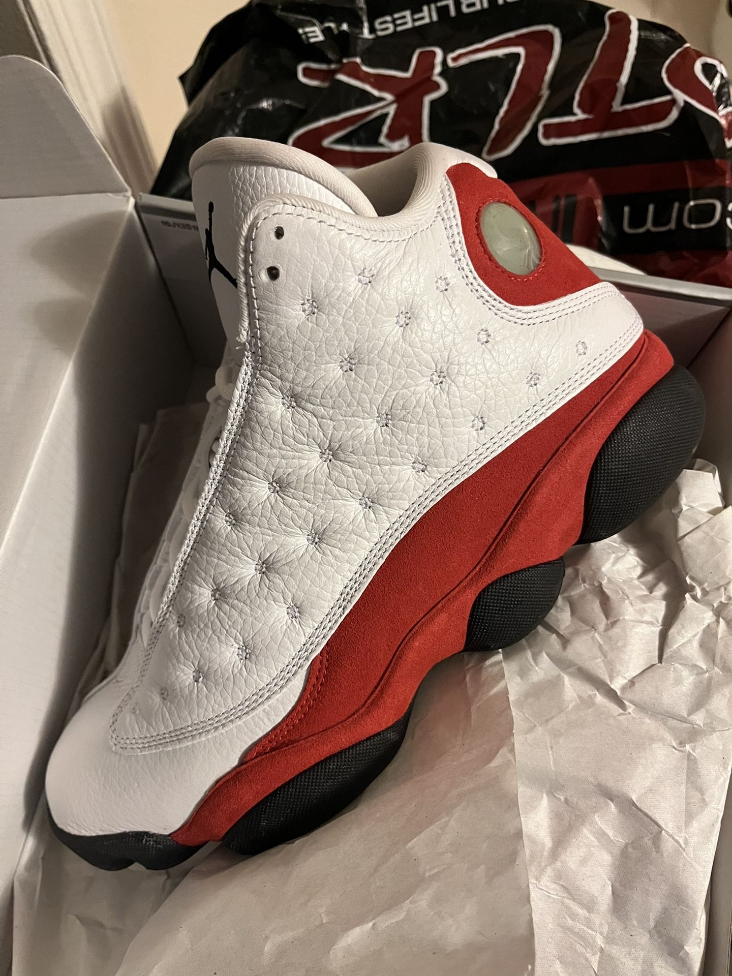 Retro 13 Cherry 