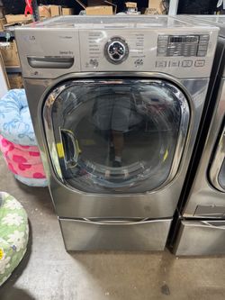 Washer and dryer set