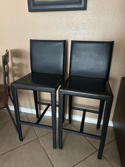Leather black bar stools