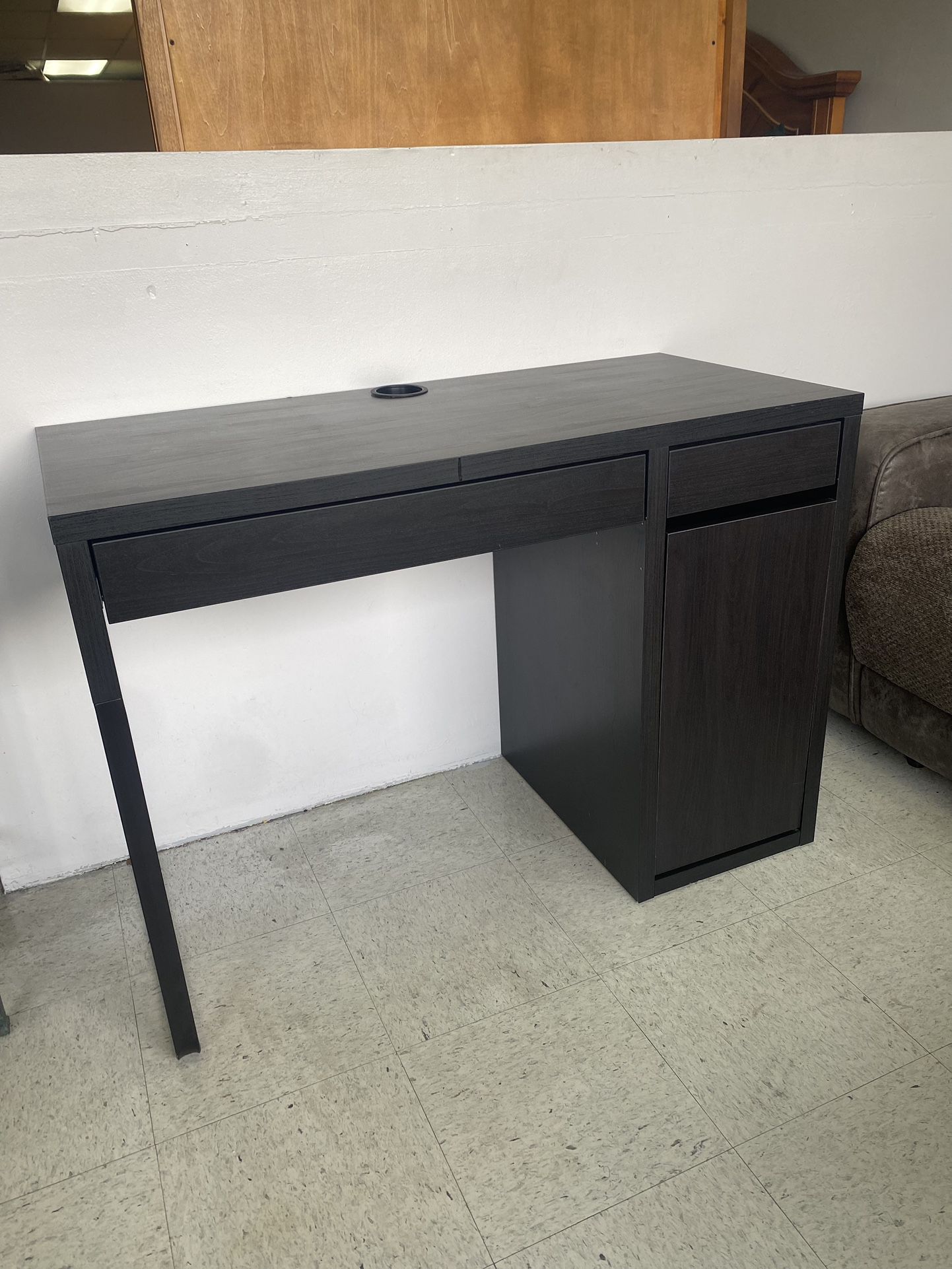 Ikea Micke Desk $49.99