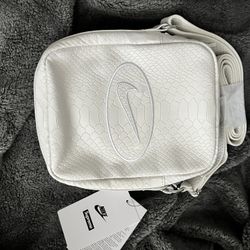 Supreme Nike Leather Shoulder Bag 