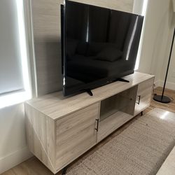 Tv console