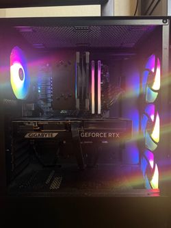 Gaming PC - AMD Ryzen 9 7900, NVIDIA GeForce RTX 5070, DDR5 32GB RAM