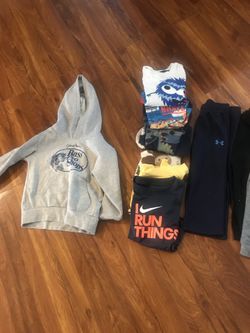 Baby clothes/toddler clothes