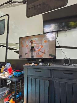 44" tv
