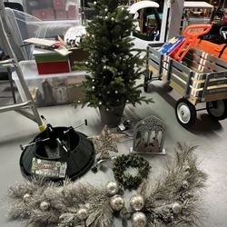 7 Item Christmas Lot! Off Season Special!!!