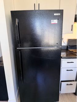 NEED GONE ASAP IM MOVING IN 2 days