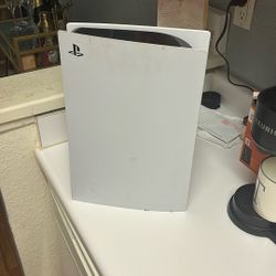 PlayStation 5 (NEEDS REPAIR!!!)