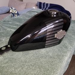 Used sportster online gas tank