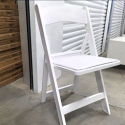 Folding Chairs – Commercial Grade Resin – 4 Pack – Clearance Sale – 800 lb Capacity – Clearance Sale