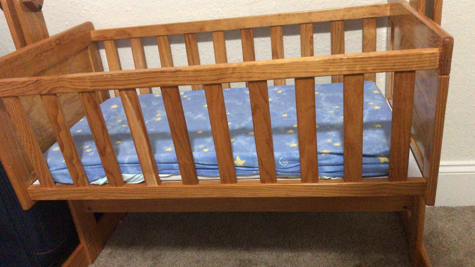 Baby crib