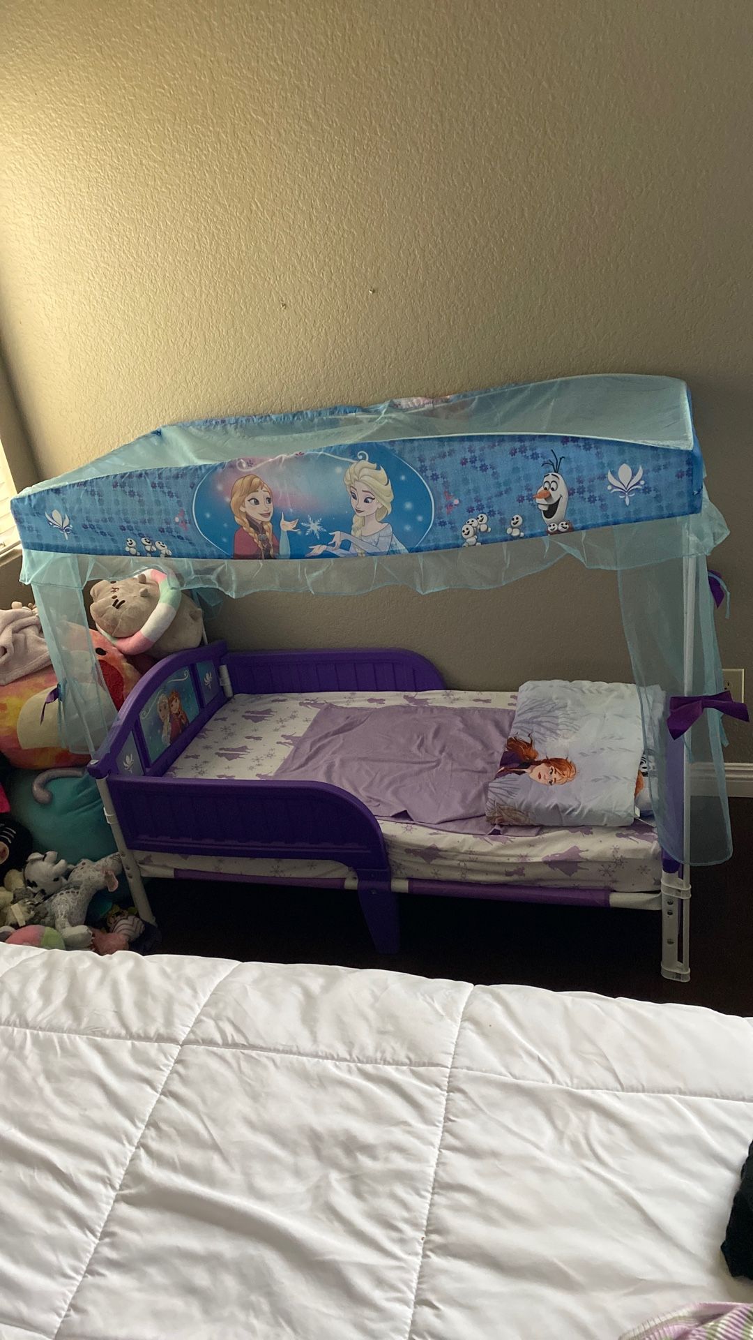 Kids (girls) Disney Bed With Mattress