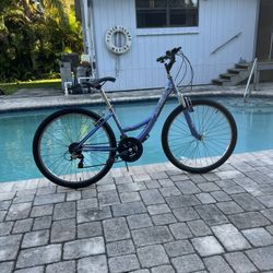 DIAMONDBACK SERENE 26” ALUMINUM BUKE