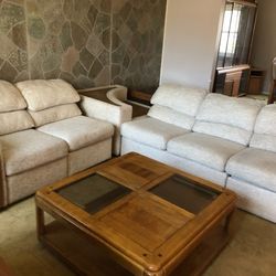 Couch set