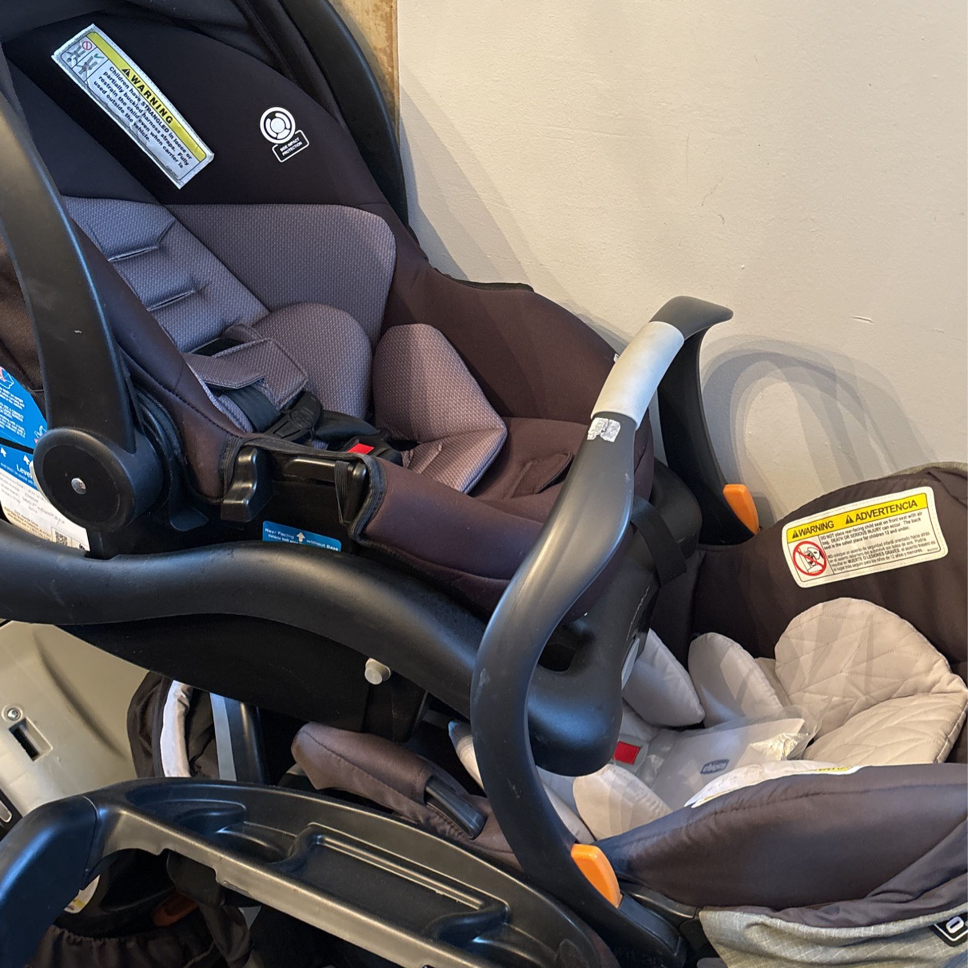 Car seats Whit Base And Strollers New 