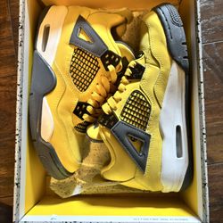 Jordan 4 Yellow Thunder 