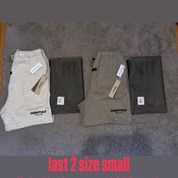 essential shorts size S