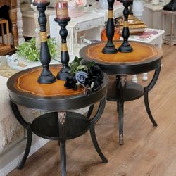 2 Side Tables 