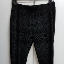 Black Pull On Pants M