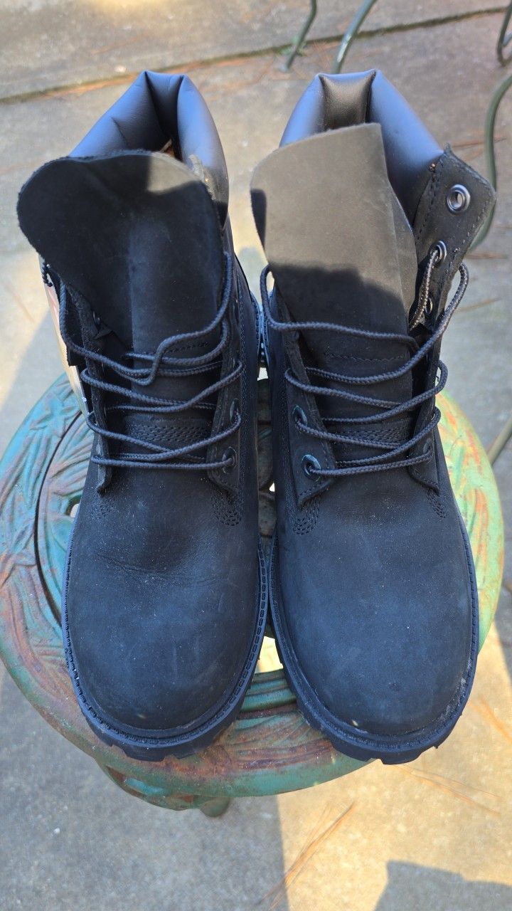 Insulated Black Timberland Boots