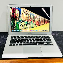 Apple MacBook Air 13” 2017 8GB 128GB OS Monterey Fully Functional