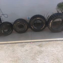 Forklift