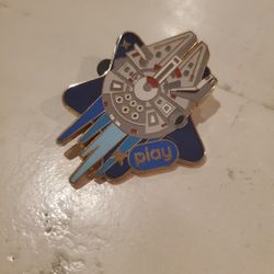Disney Parks Play Game App Star Wars Millennium Falcon Pin New LR Pin In Hand