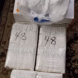 159 Count Of Baby Diapers Size 1 Newborn Fitts 8-14 Pounds ALL For $25 Check Out All Pictures Pick Up At Country Club And Grant 