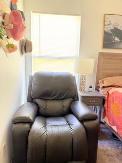 Reclining chair