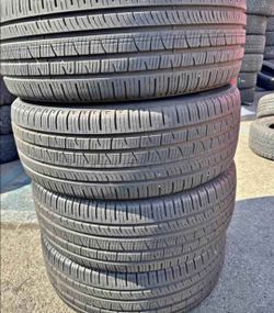 275.45.20 Set 4 Tires Pirelli con Exelente calidad Las 4