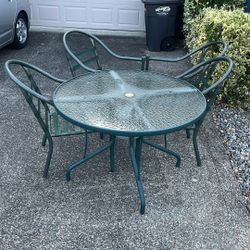 Free lawn furniture