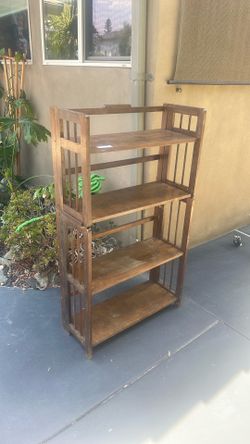 Vintage foldable wooden bookshelf