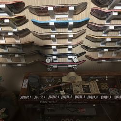 Finger skateboards / fingerboards/ techdecks