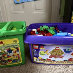 LEGO DUPLO LOT 2 BINS WITH LIDS