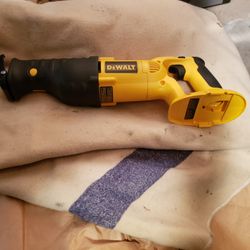 Dewalt 18v Sawzall multi direction blade position