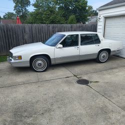 Cadillac Sedan Deville 