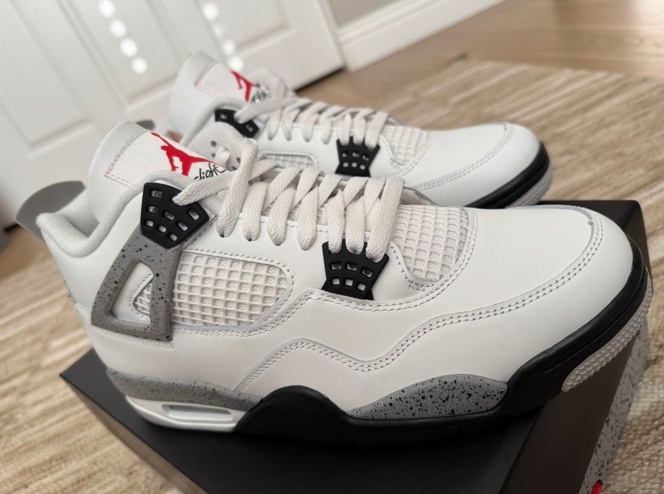 (Brand New/DS) Jordan 4 White Cement // Size 7.5