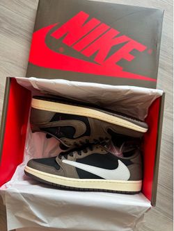 Size 11 men jordan 1 low