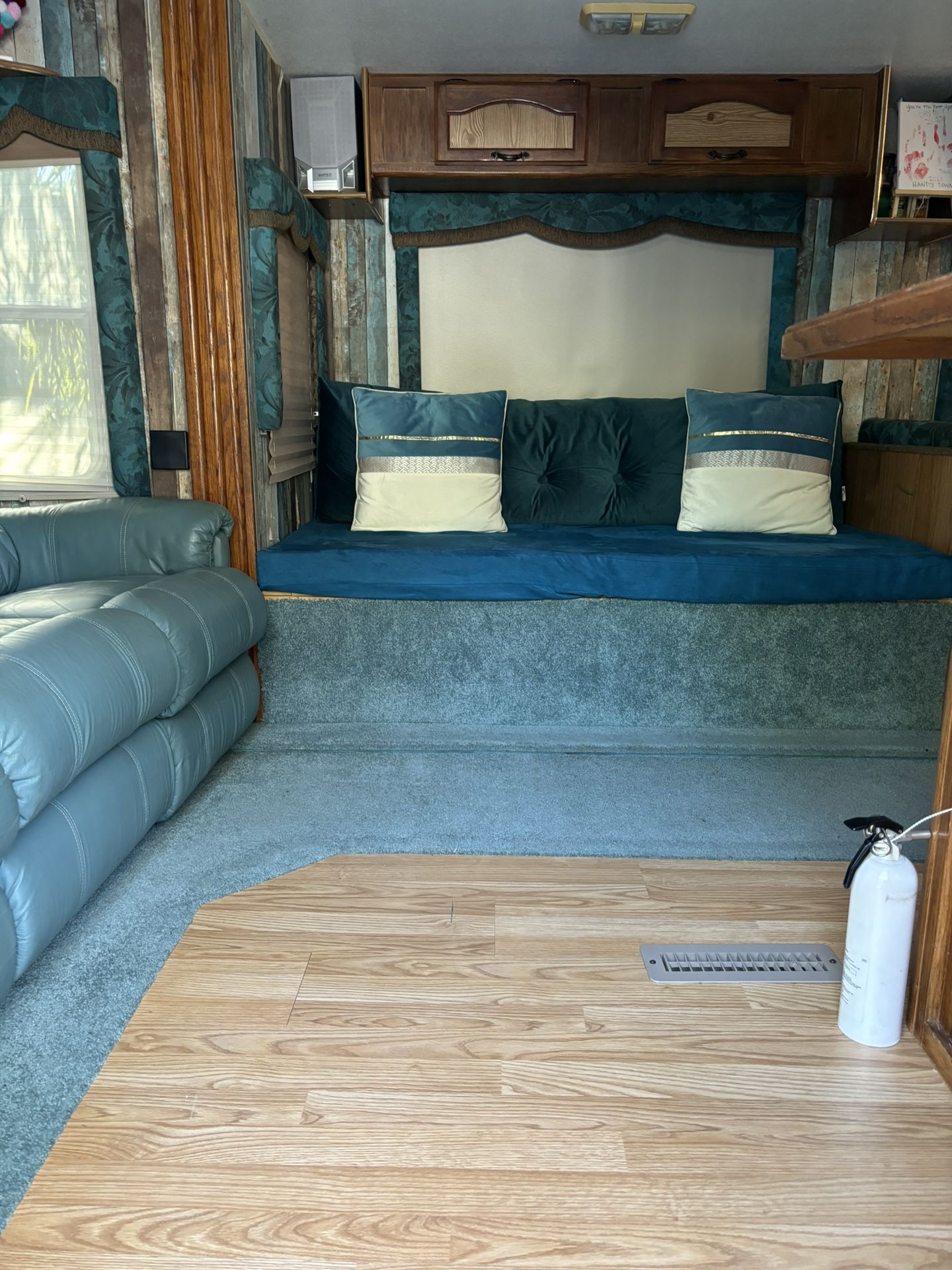 Fifth Wheel Camper