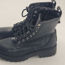 Steve Madden Ankle Boots Black Lace Up Side Zip Biker EMO Punk Women's Size 4