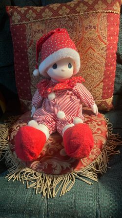 Precious Moments Mistletoe Doll 