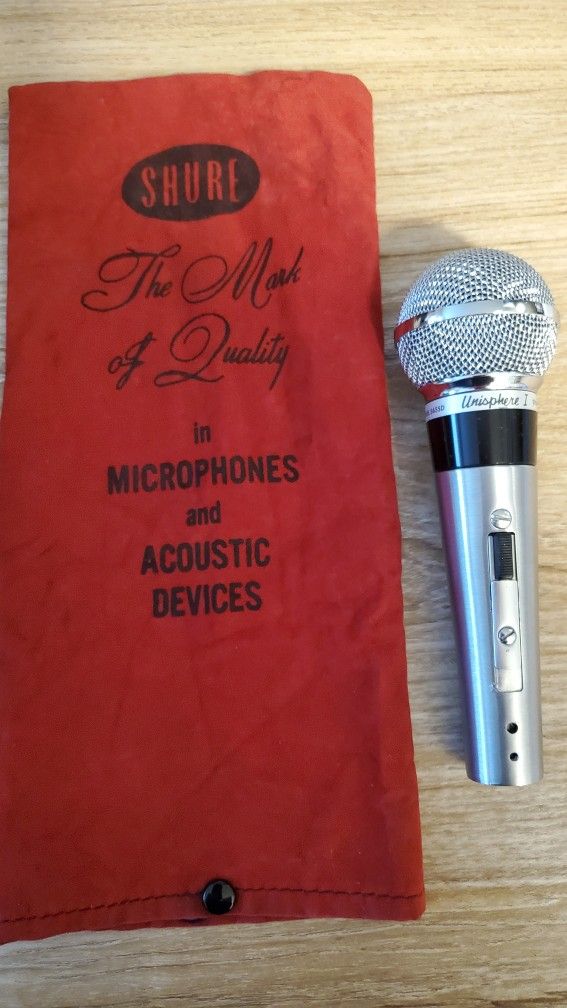 Microphone