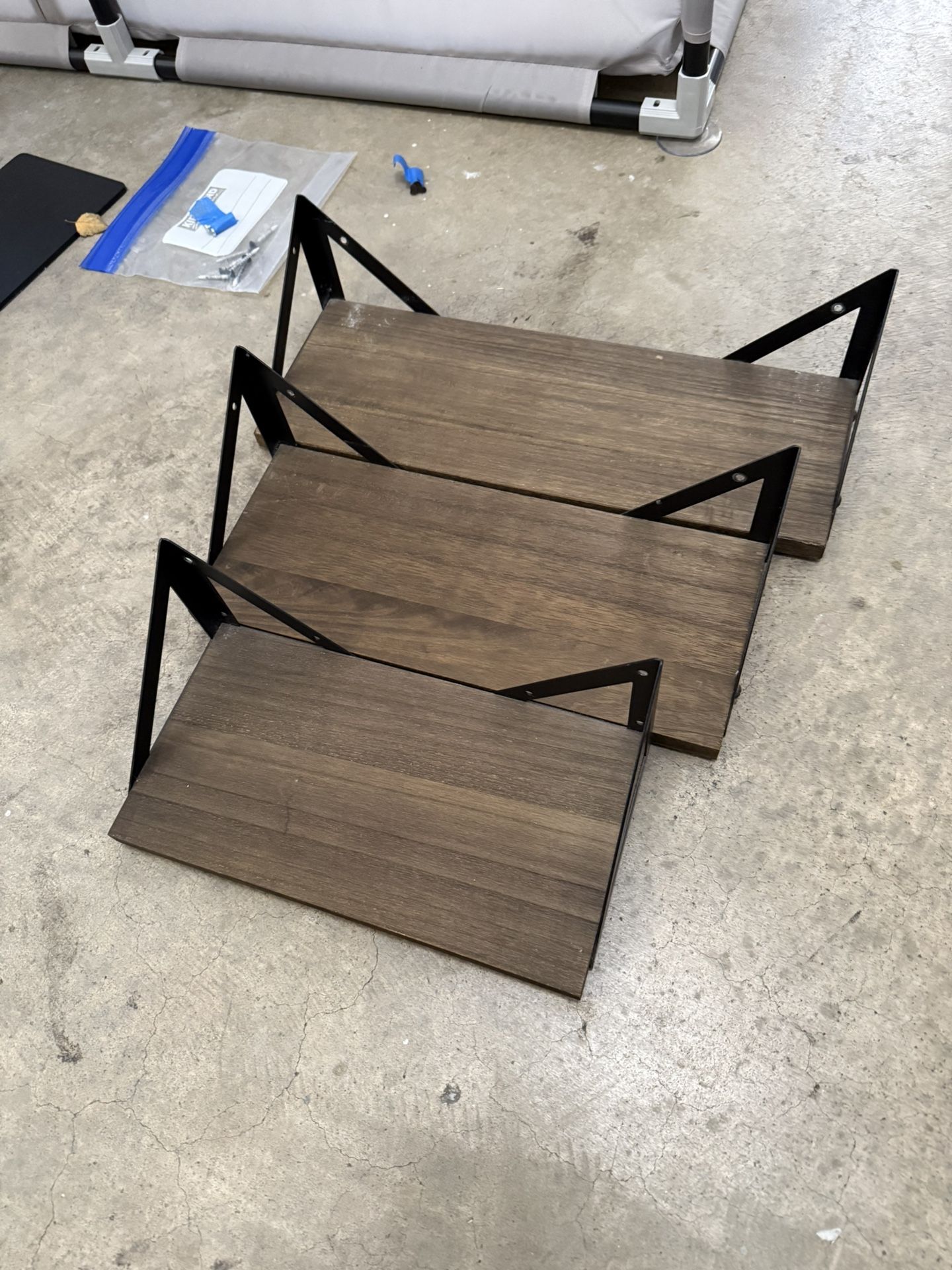 Floating Shelves (3)