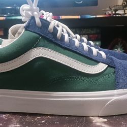 Vans Old Skool Yacht Club Size Size 9 Men, Size 10.5 Women.