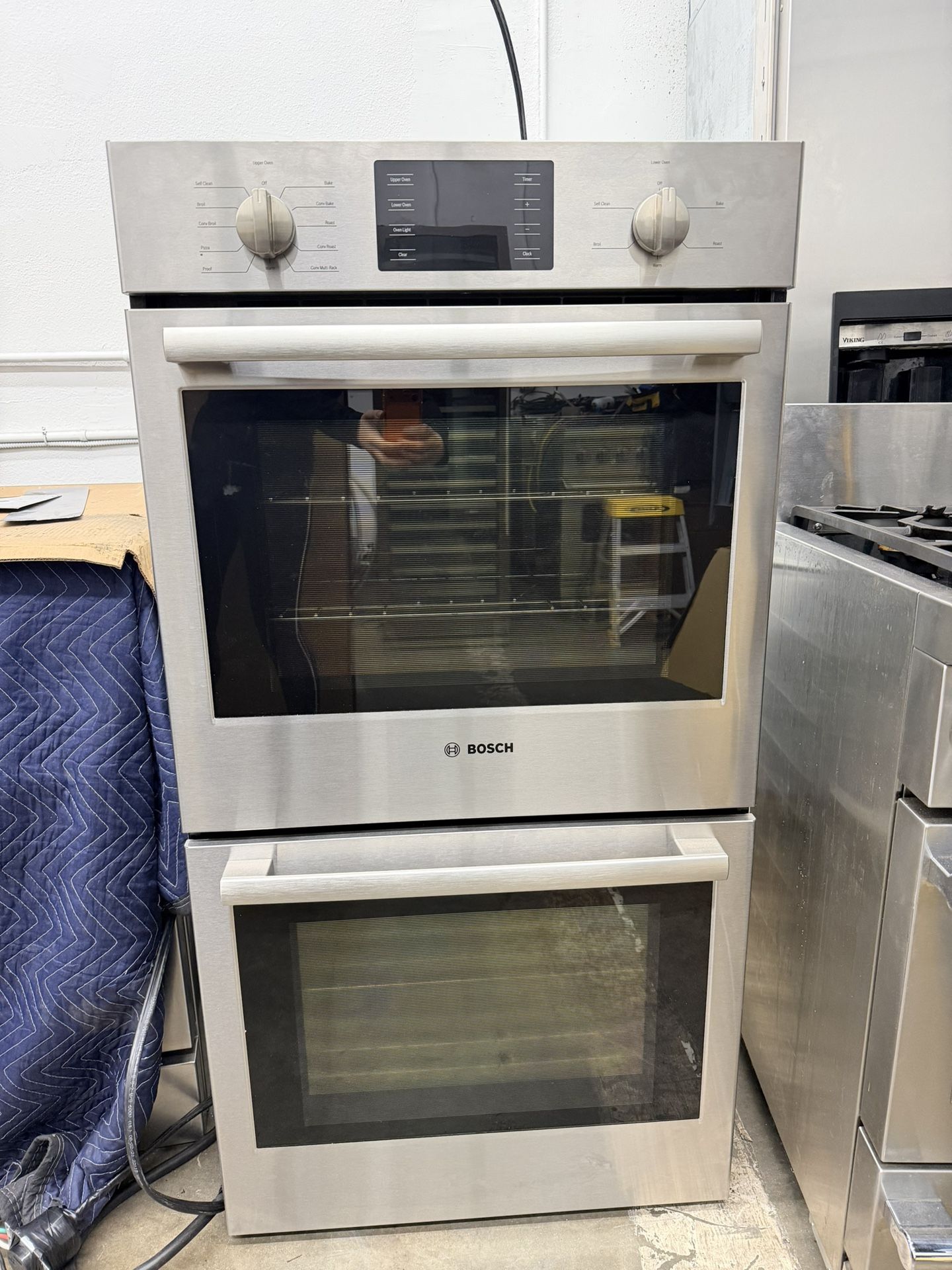 Bosch 27” Double Built In Wall Oven