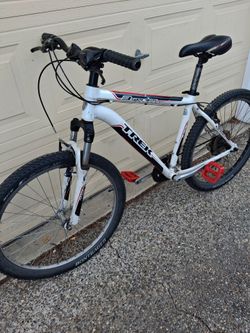 Trek Mountain Bike M