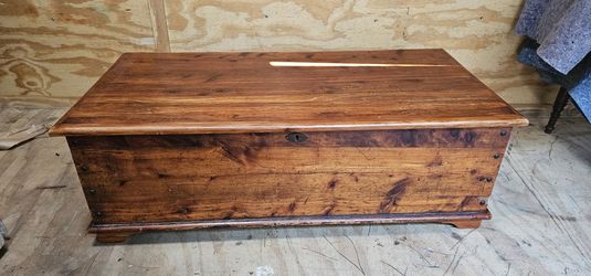 Cedar Hope Chest