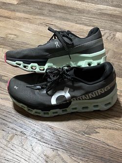 On Running Cloudmonster Sneakers